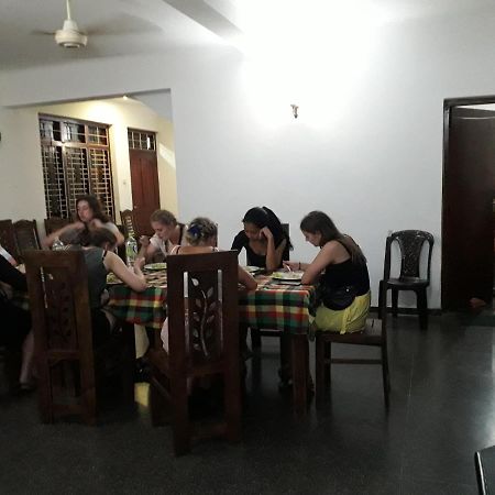 La Sachara Acomodação com café da manhã Kandy Exterior foto